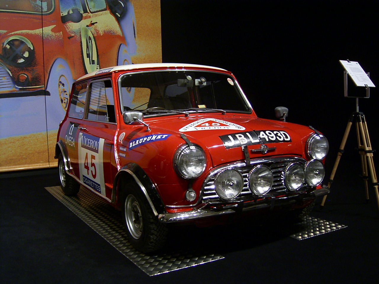 April 2005 - Mini Mania auf der Techno Classica in Essen!